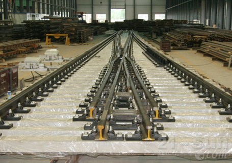 铁建重工60kgm钢轨18号单开道岔
