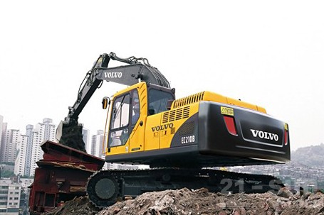 沃尔沃EC210B挖掘机
